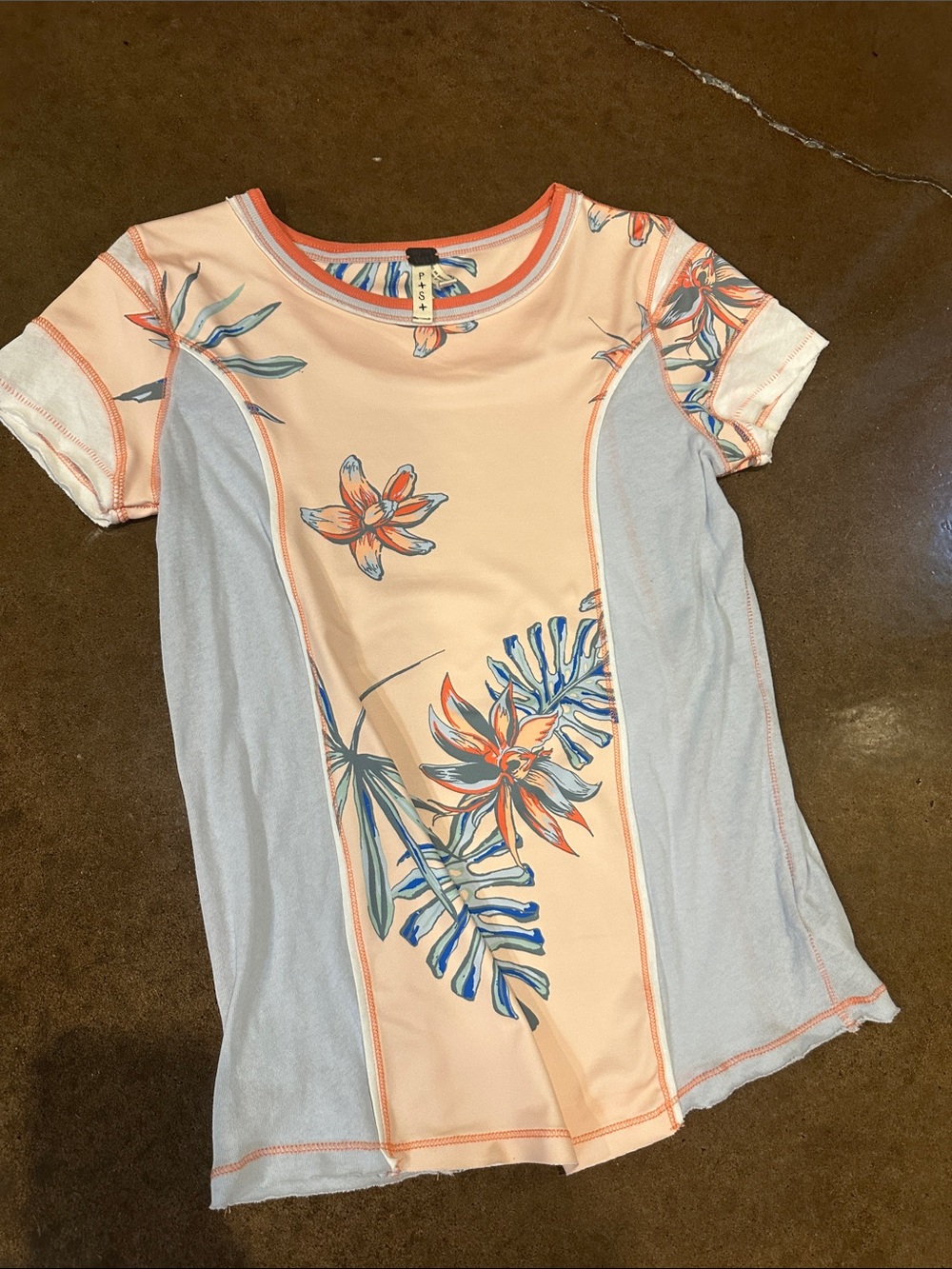 🌹🌹New Free People Floral Short Sleeve Tee Small